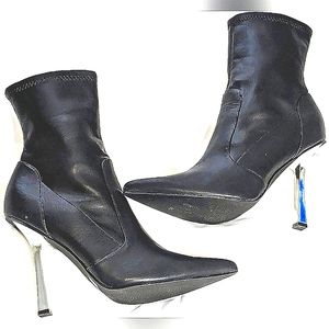 STEVE MADDEN 3/4 Black & Silver High Heel Dress Boots heel. sz11